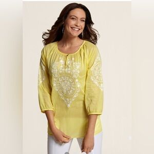 Chico’s Women Top Size 3 Yellow Embroidered White Peasant Cottage Cotton…